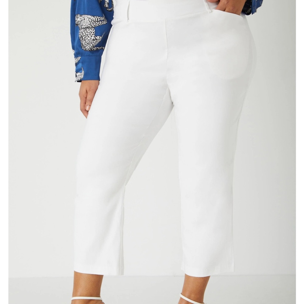 Ashley Stewart White Cropped Ankle Pants